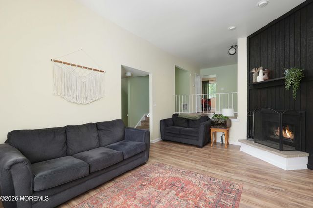 253 Clubhouse Drive, Middletown, NJ 07748