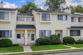 253 Clubhouse Drive, Middletown, NJ 07748