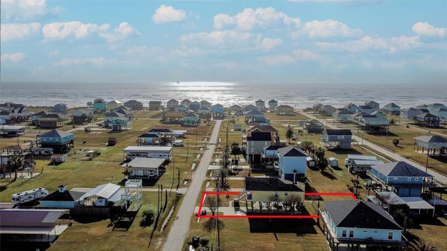 905 Sage Road, Crystal Beach, TX 77650