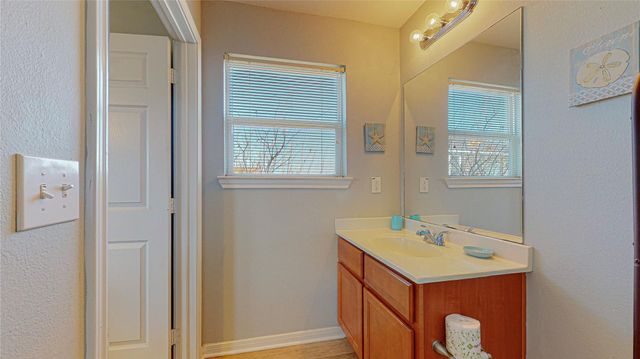 905 Sage Road, Crystal Beach, TX 77650