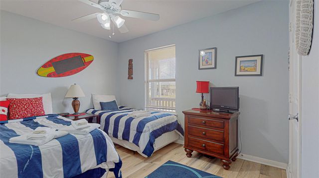 905 Sage Road, Crystal Beach, TX 77650