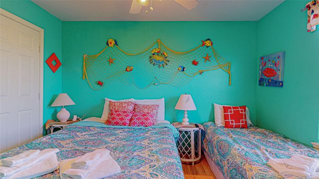 905 Sage Road, Crystal Beach, TX 77650