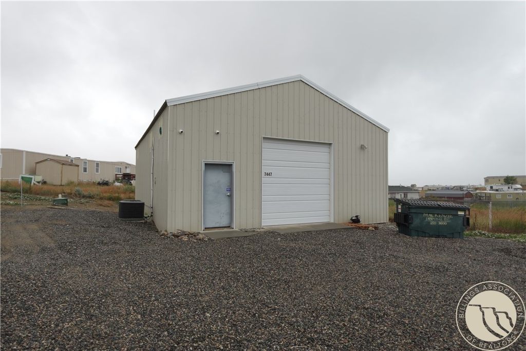 7447 Clark Ave, Billings, MT 59106