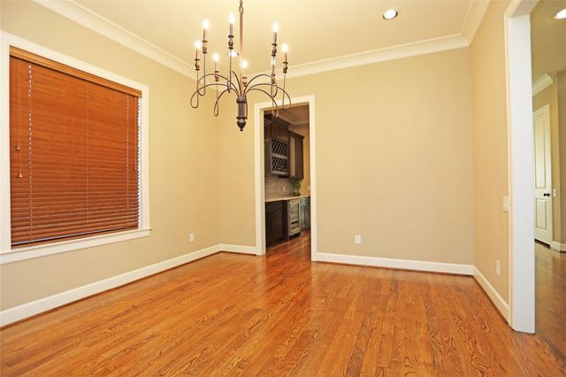 1611 Wakefield Drive, Houston, TX 77018