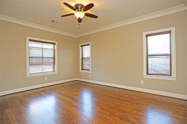 1611 Wakefield Drive, Houston, TX 77018