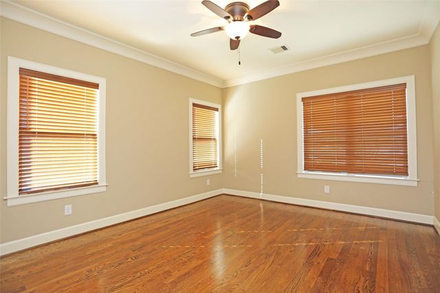 1611 Wakefield Drive, Houston, TX 77018