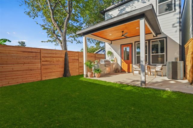 2412 Terry Street B, Houston, TX 77009