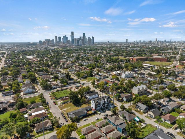 2412 Terry Street B, Houston, TX 77009