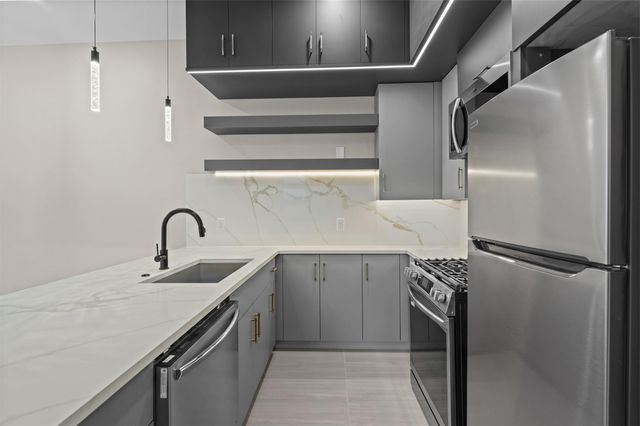 2412 Terry Street B, Houston, TX 77009