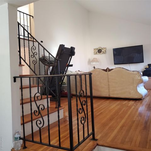 11 Rensselaer Drive, Spring Valley, NY 10977