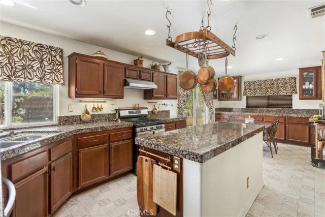 1665 Jade Moon Lane, Beaumont, CA 92223
