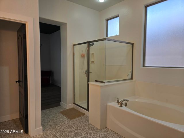6423 W Silver Sage Lane, Phoenix, AZ 85083
