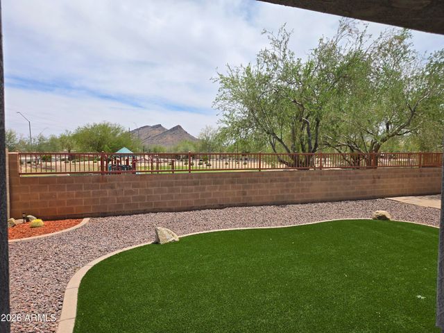 6423 W Silver Sage Lane, Phoenix, AZ 85083