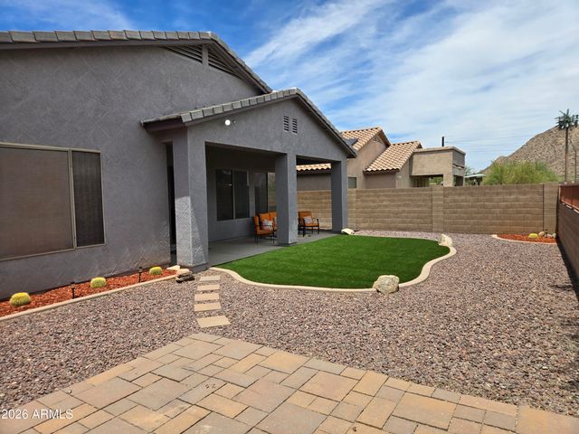 6423 W Silver Sage Lane, Phoenix, AZ 85083