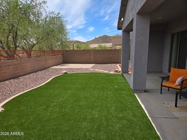 6423 W Silver Sage Lane, Phoenix, AZ 85083