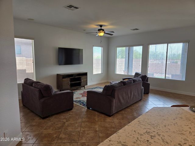 6423 W Silver Sage Lane, Phoenix, AZ 85083