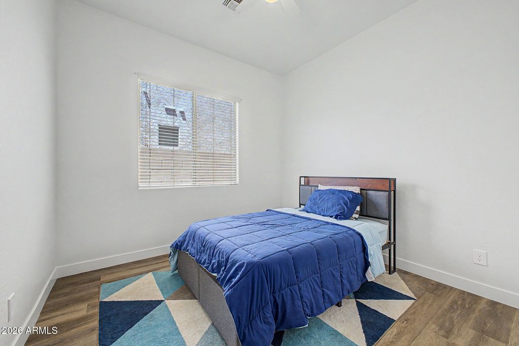 Image 22 of property listing at 6423 W Silver Sage Lane, Phoenix, AZ 85083