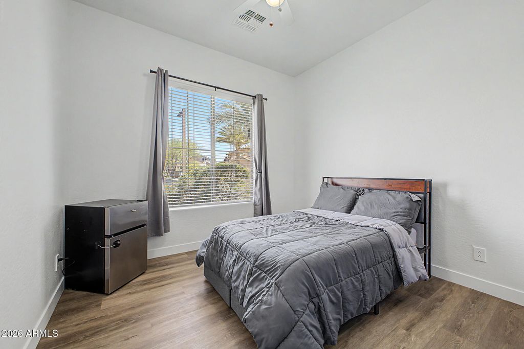 Image 25 of property listing at 6423 W Silver Sage Lane, Phoenix, AZ 85083