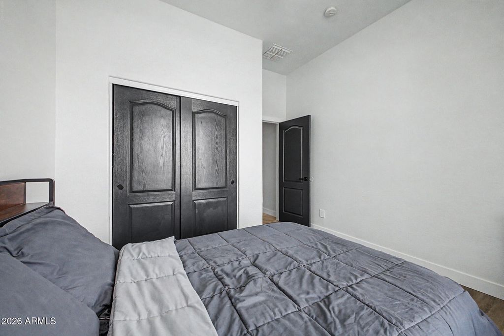 Image 26 of property listing at 6423 W Silver Sage Lane, Phoenix, AZ 85083
