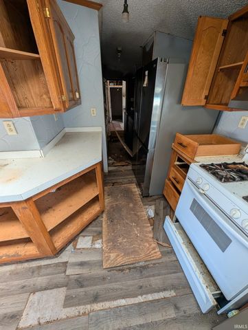 30800 Oaksprings Drive, Granger, IN 46530