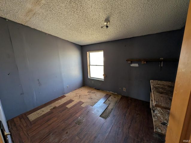 30800 Oaksprings Drive, Granger, IN 46530