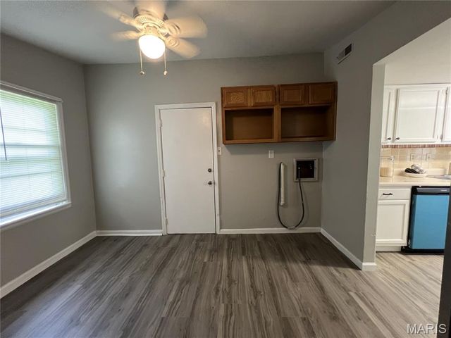 615 Crest Court, Kirkwood, MO 63122