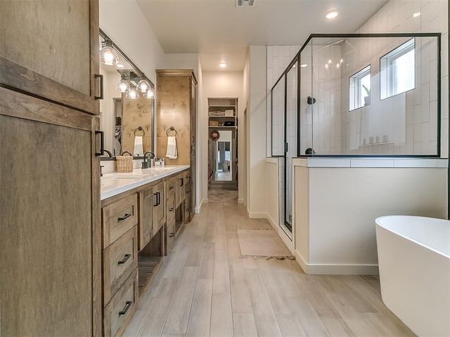 1417 Mason Lane, Edmond, OK 73034