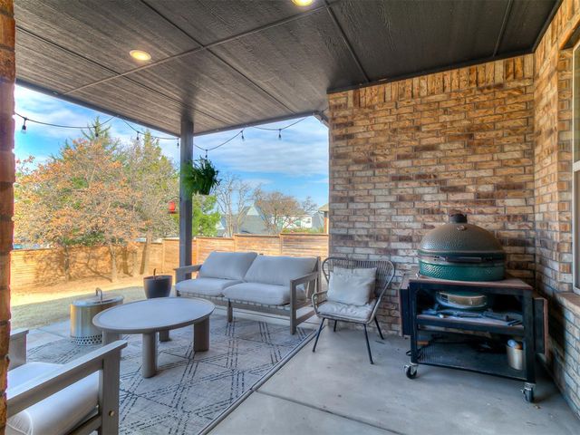 1417 Mason Lane, Edmond, OK 73034