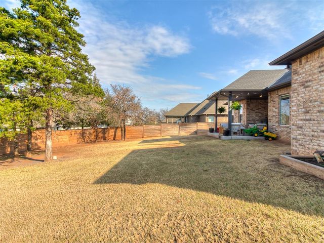 1417 Mason Lane, Edmond, OK 73034