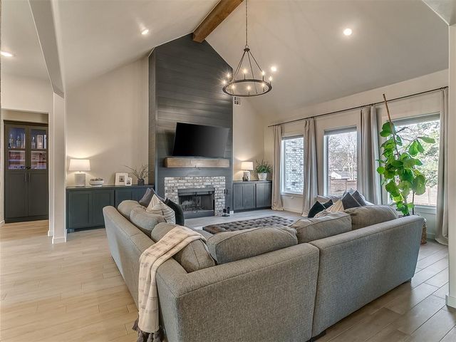 1417 Mason Lane, Edmond, OK 73034