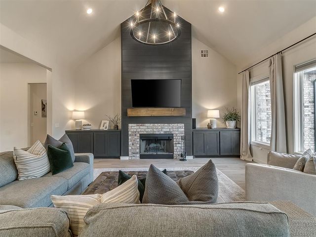 1417 Mason Lane, Edmond, OK 73034