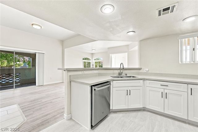 7400 West Flamingo Road 2013, Las Vegas, NV 89147