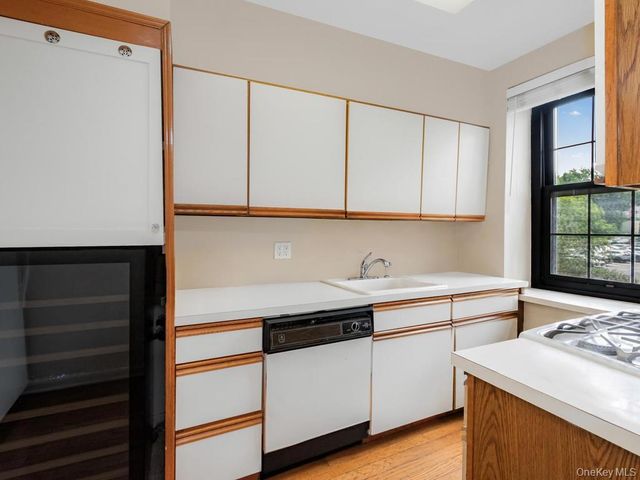 1273 North Avenue 2E, New Rochelle, NY 10804