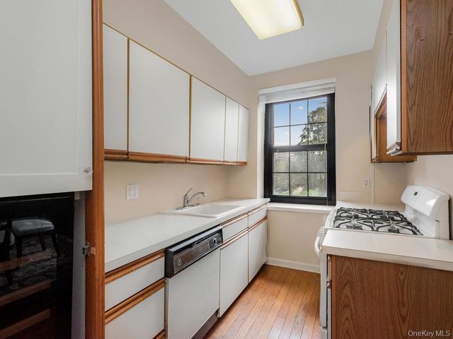 1273 North Avenue 2E, New Rochelle, NY 10804