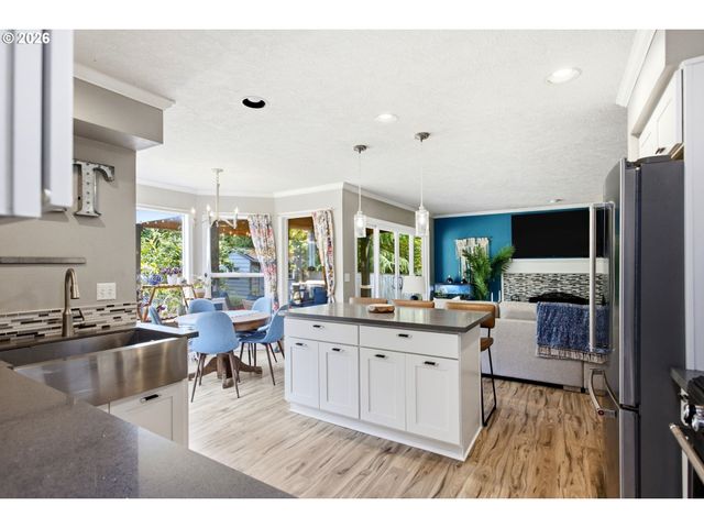 13154 Se 137TH Dr, Happy Valley, OR 97086