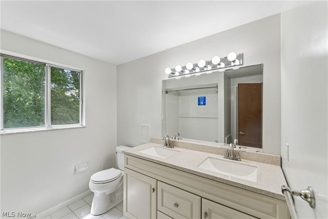 644 Wellfleet Drive, Bay Village, OH 44140