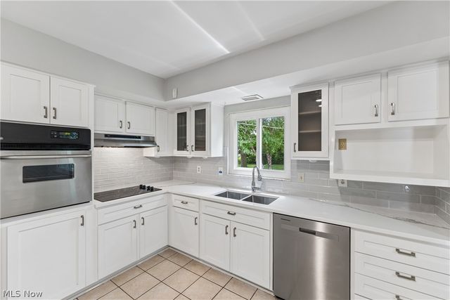 644 Wellfleet Drive, Bay Village, OH 44140