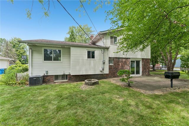 644 Wellfleet Drive, Bay Village, OH 44140