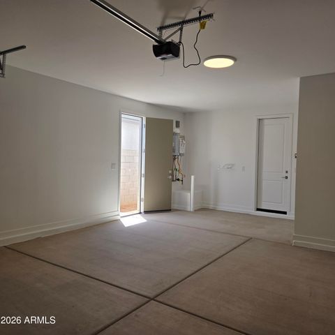 3009 E Villa Avenue, San Tan Valley, AZ 85143