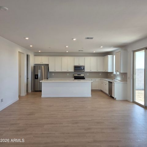 3009 E Villa Avenue, San Tan Valley, AZ 85143