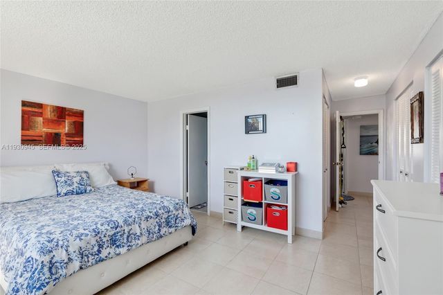 321 SE 3rd St 502, Dania Beach, FL 33004