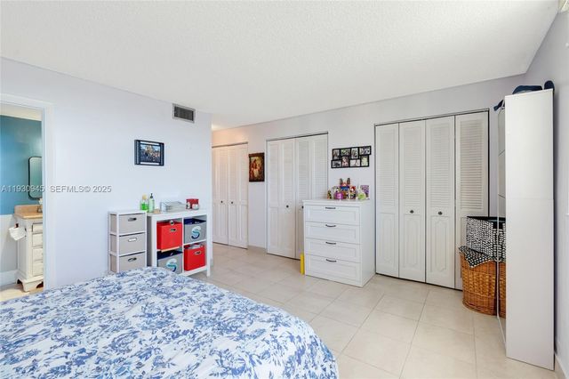 321 SE 3rd St 502, Dania Beach, FL 33004