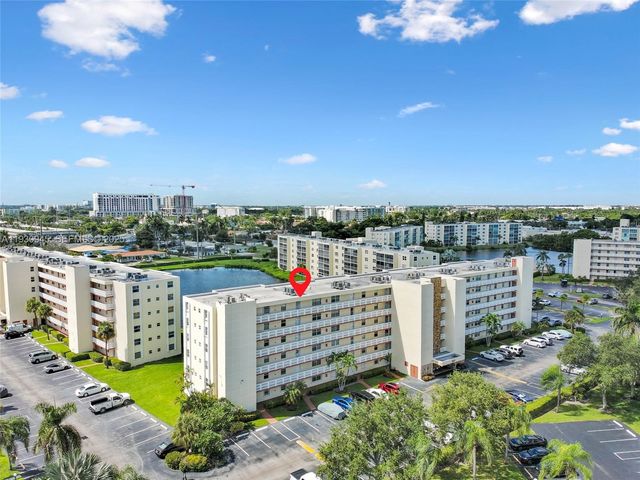 321 SE 3rd St 502, Dania Beach, FL 33004