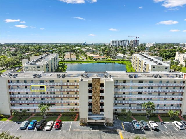 321 SE 3rd St 502, Dania Beach, FL 33004