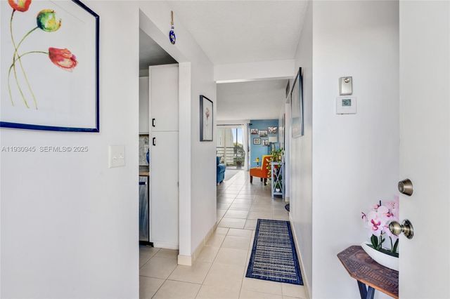 321 SE 3rd St 502, Dania Beach, FL 33004