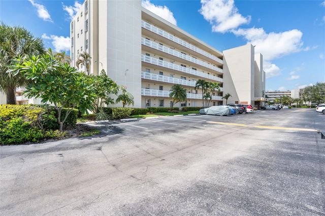 321 SE 3rd St 502, Dania Beach, FL 33004