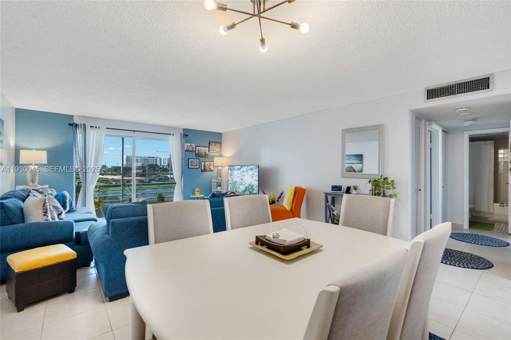 321 SE 3rd St 502, Dania Beach, FL 33004