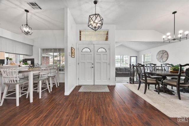 13001 Monarch Palm Avenue, Bakersfield, CA 93314