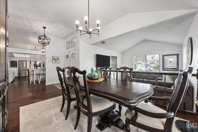 13001 Monarch Palm Avenue, Bakersfield, CA 93314