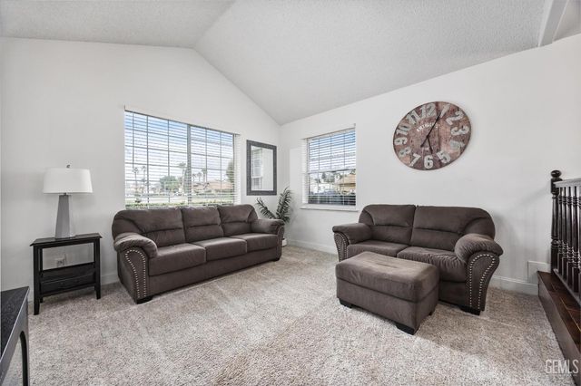 13001 Monarch Palm Avenue, Bakersfield, CA 93314